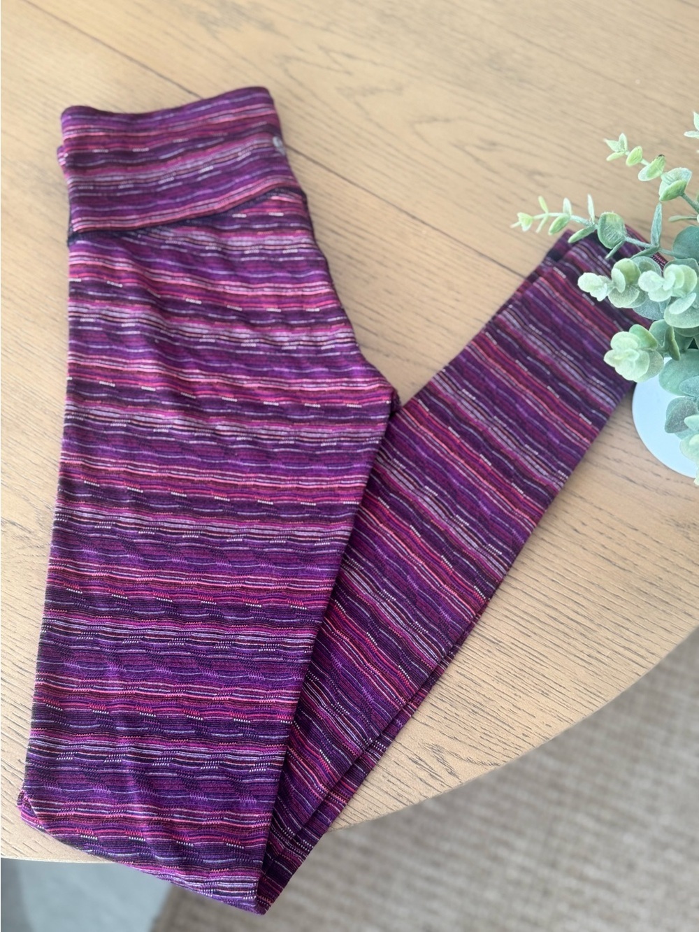 Lululemon Size 4 Purple Space Dye Leggings High Rise Athletic Yoga Pants Workout
